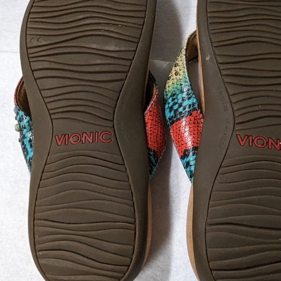 Vionic Lucia Multi Color Snake jeweled sandal - Picture 5 of 6